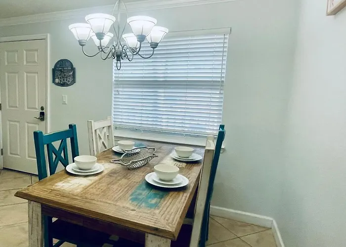 Apartment Barefoot In Indian Shores Minutes From Clearwater *