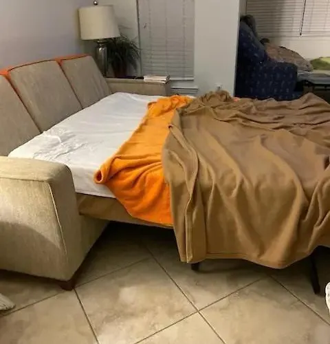 Apartment Barefoot In Indian Shores Minutes From Clearwater *
