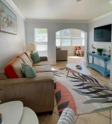 Barefoot In Indian Shores Minutes From Clearwater * Clearwater Beach